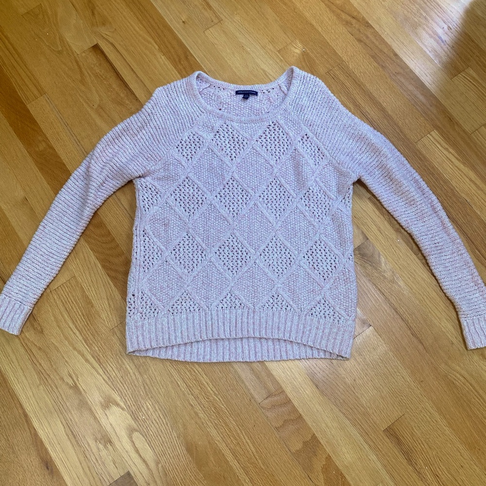 American Eagle Light Pink Sweater, size medium